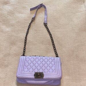 Chic Lavender Quilted Crossbody Bag. No callouts.